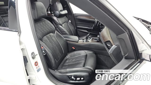 BMW 5-Series 520d M Sport Package Plus