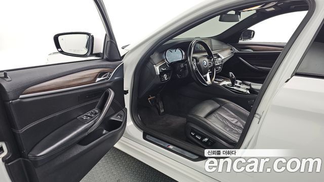 BMW 5-Series 520d M Sport Package Plus