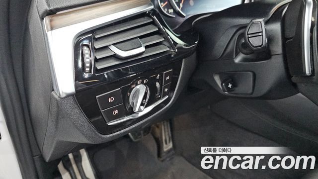 BMW 5-Series 520d M Sport Package Plus