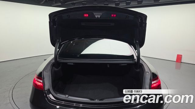 Mercedes-Benz E-Class E220d Coupe