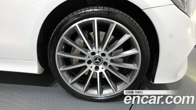 Mercedes-Benz E-Class E450 4MATIC Coupe