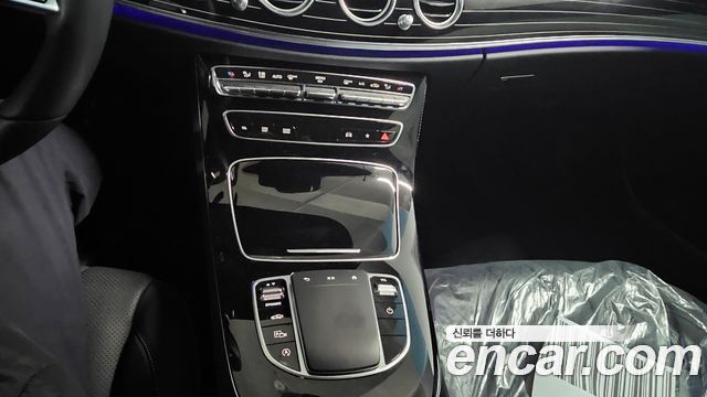Mercedes-Benz E-Class E450 4MATIC Exclusive