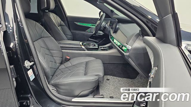BMW 7-Series 750e xDrive Design Pure Excellence