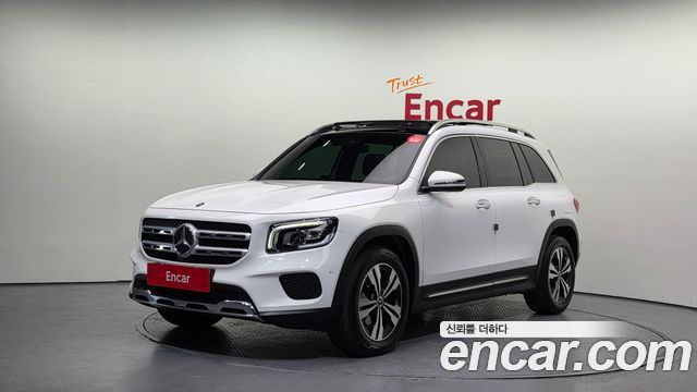 Mercedes-Benz GLB-Class GLB220
