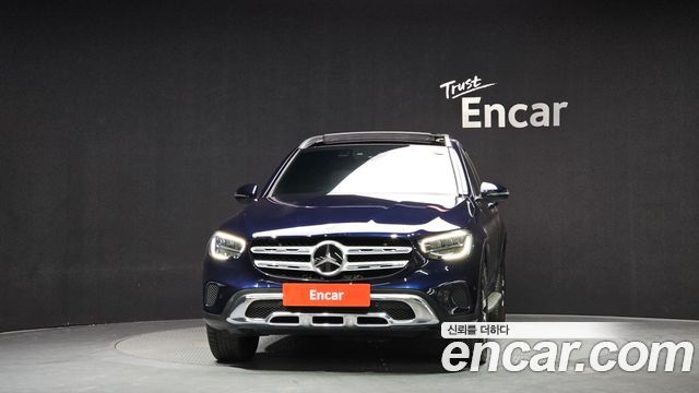 Mercedes-Benz GLC-Class GLC300e 4MATIC