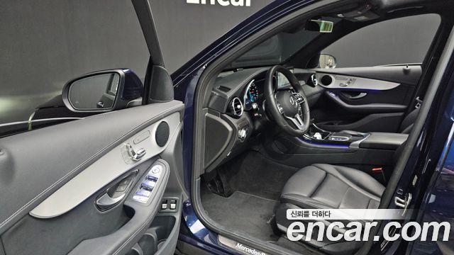 Mercedes-Benz GLC-Class GLC300e 4MATIC