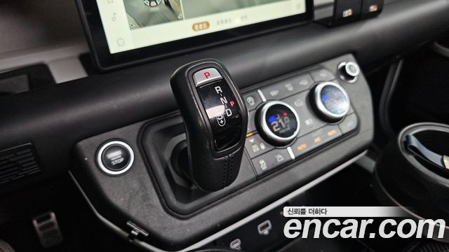 Land Rover Defender 110 D300 HSE