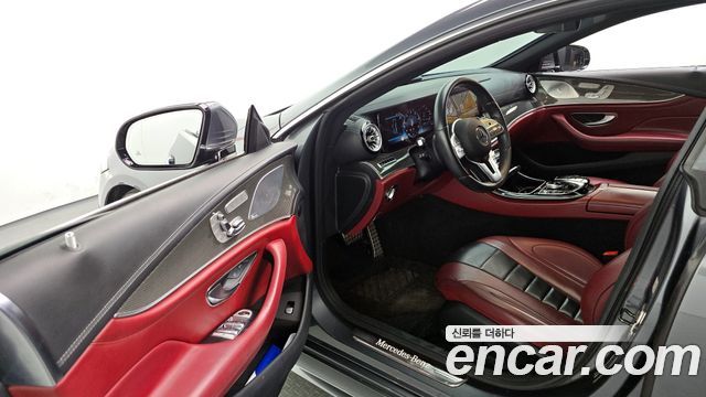 Mercedes-Benz CLS-Class CLS300d AMG Line