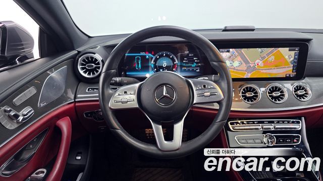 Mercedes-Benz CLS-Class CLS300d AMG Line