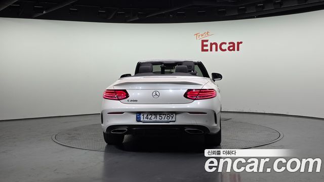 Mercedes-Benz C-Class C200 Cabriolet