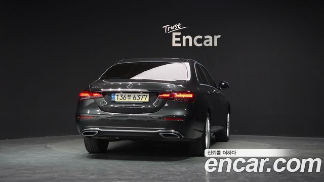 Mercedes-Benz E-Class E220d 4MATIC Exclusive