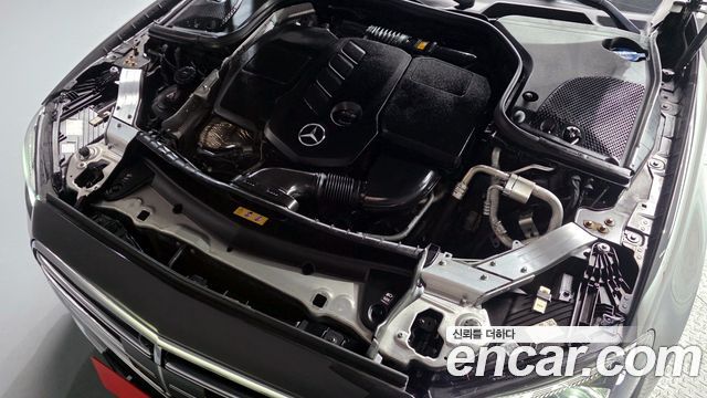 Mercedes-Benz E-Class E220d 4MATIC Exclusive