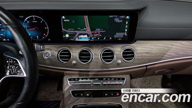 Mercedes-Benz E-Class E220d 4MATIC Exclusive