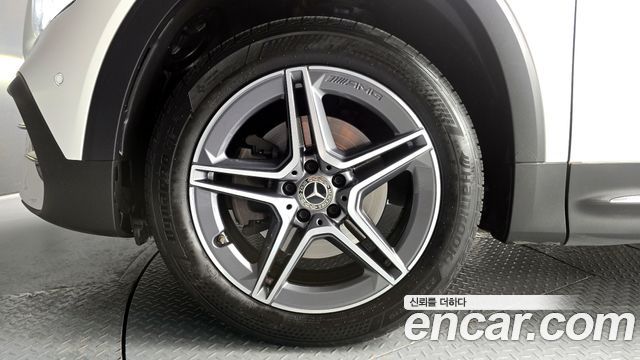 Mercedes-Benz GLB-Class GLB250 4MATIC