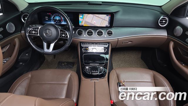 Mercedes-Benz E-Class E300 Avantgarde