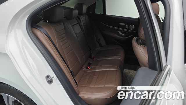 Mercedes-Benz E-Class E300 Avantgarde