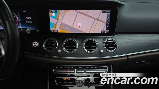 Mercedes-Benz E-Class E300 Avantgarde