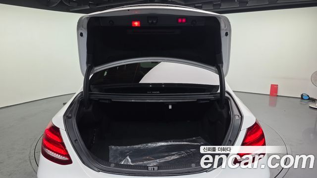 Mercedes-Benz E-Class E300 Avantgarde