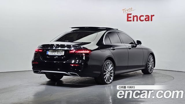 Mercedes-Benz E-Class E350 4MATIC AMG Line