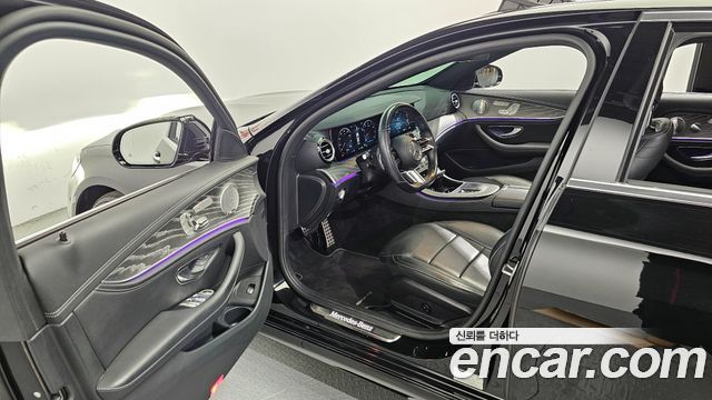 Mercedes-Benz E-Class E350 4MATIC AMG Line