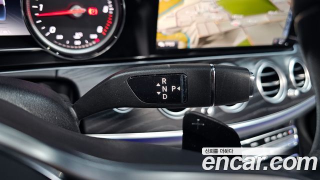 Mercedes-Benz E-Class E220d 4MATIC Exclusive