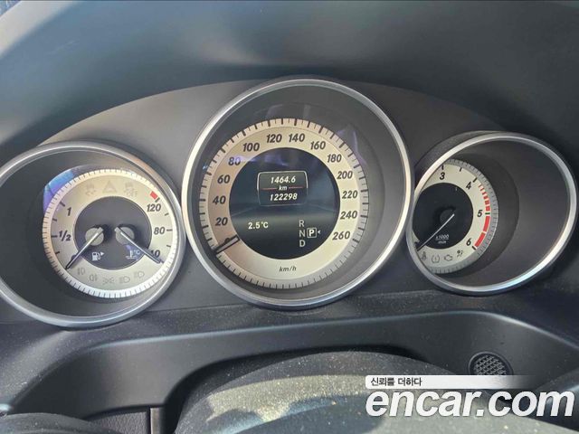 Mercedes-Benz E-Class E220 CDI Avantgarde