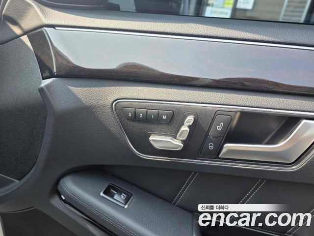 Mercedes-Benz E-Class E220 CDI Avantgarde
