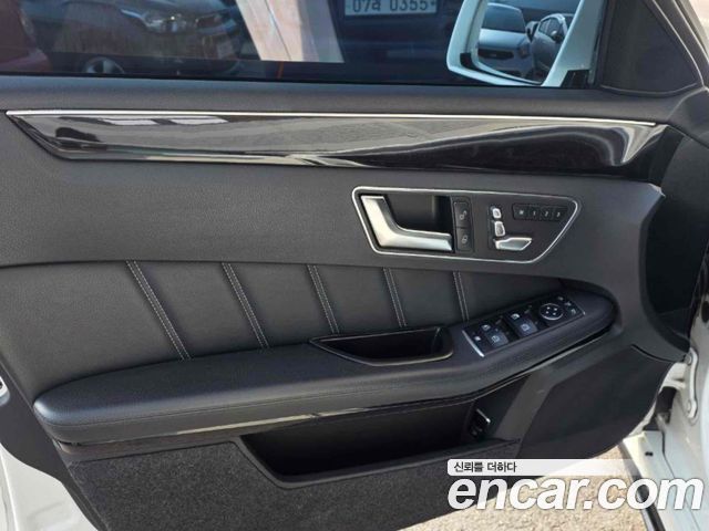 Mercedes-Benz E-Class E220 CDI Avantgarde