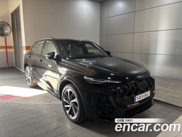 Audi Q5 40 TDI Quattro S Line Black Edition