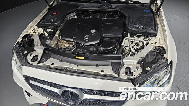 Mercedes-Benz E-Class W213 E220d Cabriolet