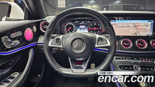 Mercedes-Benz E-Class W213 E220d Cabriolet