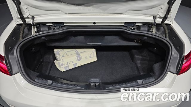 Mercedes-Benz E-Class W213 E220d Cabriolet