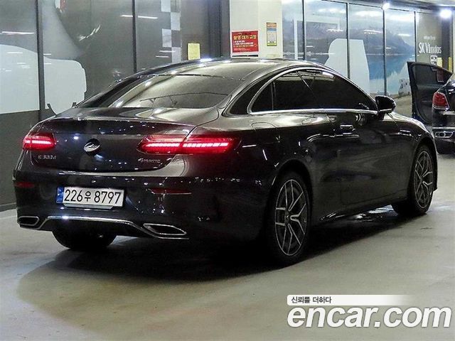 Mercedes-Benz E-Class E300d 4MATIC Coupe