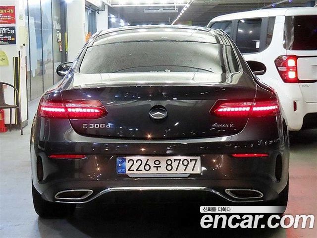 Mercedes-Benz E-Class E300d 4MATIC Coupe
