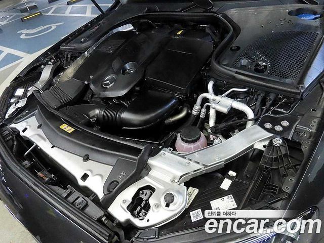 Mercedes-Benz E-Class E300d 4MATIC Coupe