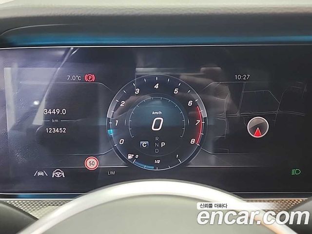 Mercedes-Benz E-Class E300 4MATIC AMG Line