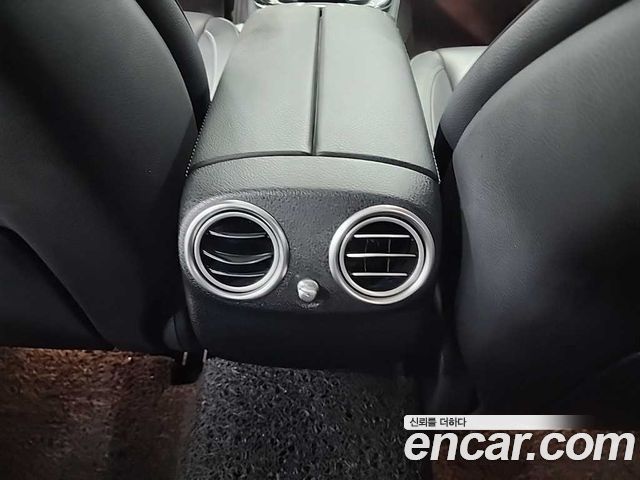 Mercedes-Benz E-Class E300 4MATIC AMG Line