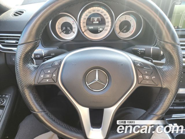 Mercedes-Benz E-Class E250 BlueTec 4MATIC AV