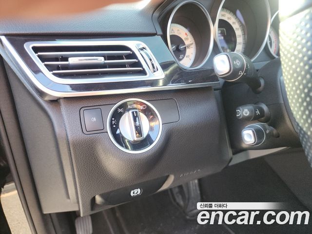 Mercedes-Benz E-Class E250 BlueTec 4MATIC AV