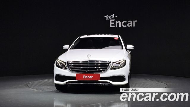 Mercedes-Benz E-Class E300 Exclusive