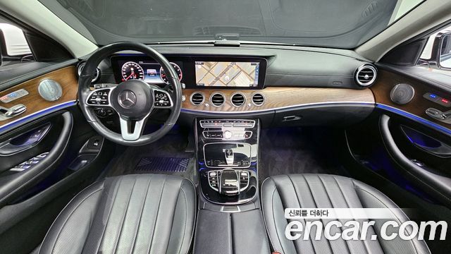 Mercedes-Benz E-Class E300 Exclusive