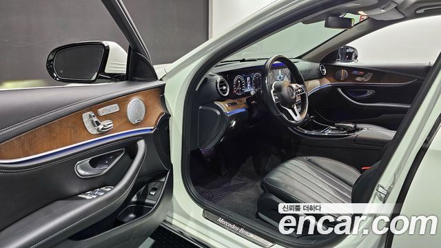 Mercedes-Benz E-Class E300 Exclusive