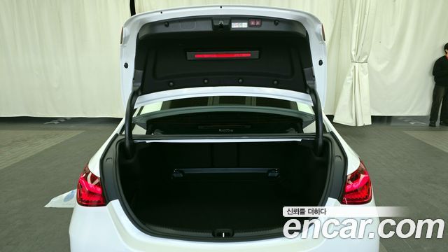 Mercedes-Benz C-Class C200 Avantgarde