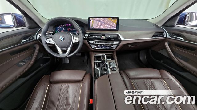 BMW 5-Series 530i Luxury