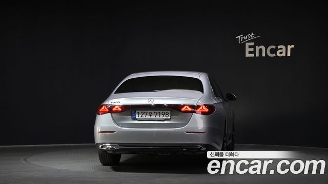 Mercedes-Benz E-Class E200 Avantgarde Limited