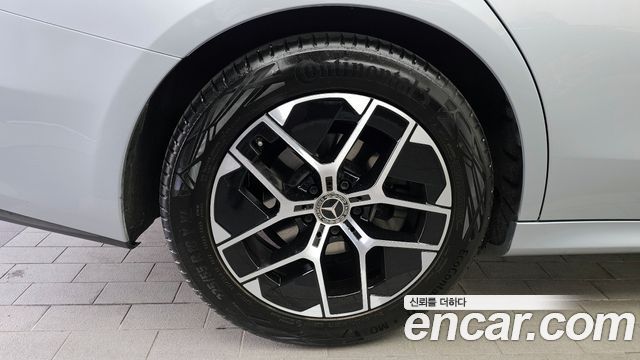 Mercedes-Benz E-Class E200 Avantgarde Limited
