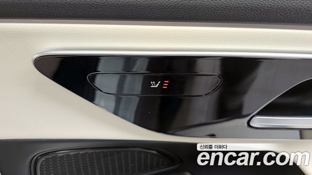 Mercedes-Benz E-Class E200 Avantgarde Limited