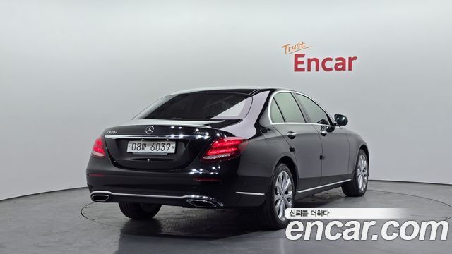 Mercedes-Benz E-Class E220d 4MATIC Exclusive