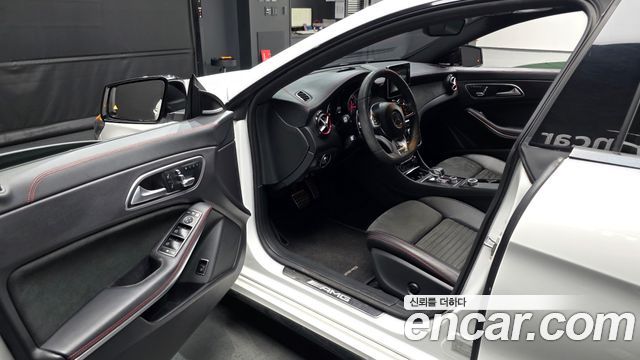 Mercedes-Benz CLA-Class CLA45 AMG 4MATIC