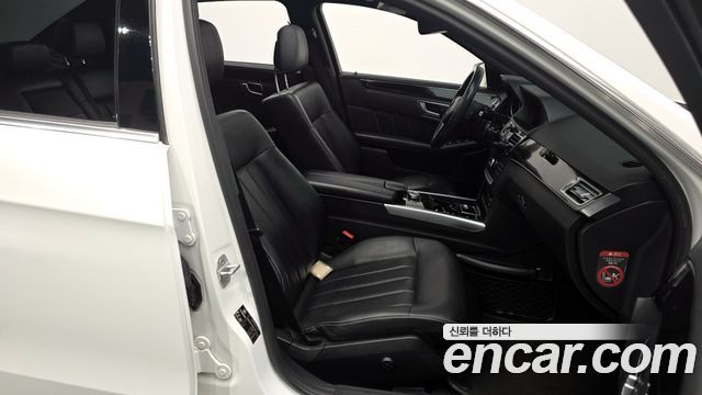 Mercedes-Benz E-Class E220 Bluetec Avantgarde